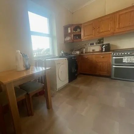 Image 6 - 545 Old Chester Road, Bebington, CH63 8ND, United Kingdom - Apartment for sale