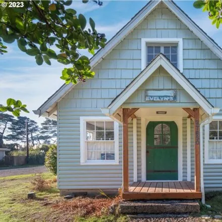 Buy this 2 bed house on 5984 Holly Avenue in Tierra Del Mar, Tillamook County