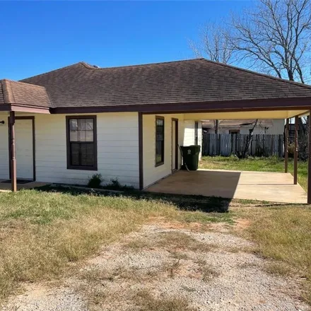 Buy this 3 bed house on 507 East Clayton Street in Hebbronville, TX 78361