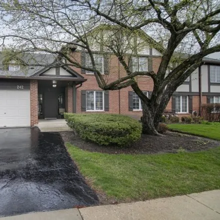 Image 2 - 189 Stanhope Drive, Willowbrook, DuPage County, IL 60527, USA - Condo for sale