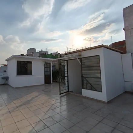 Rent this 3 bed house on Calle Oasis in Colonia Clavería, 02080 Mexico City