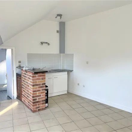 Image 4 - 43 Rue de Longpaon, 76160 Darnétal, France - Apartment for rent