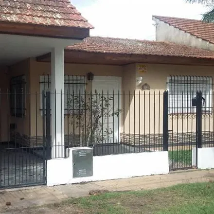 Image 2 - Tornquist 2154, 1854 Longchamps, Argentina - House for rent