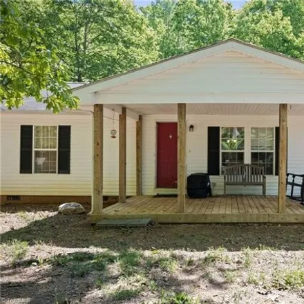Buy this 3 bed house on Hounds Ridge Road in Forsyth County, NC 27023