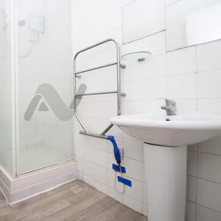 Image 4 - 308 Holloway Road, London, N7 6NP, United Kingdom - Apartment for rent