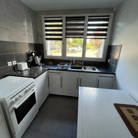 Image 5 - Quai Monge, 49035 Angers, France - Apartment for rent