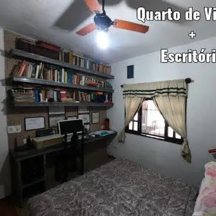 Buy this 2 bed house on Rua das Camélias in Cabo Frio, Cabo Frio - RJ