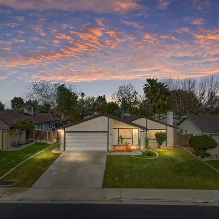 Buy this 3 bed house on 3869 Louisville Drive in Bakersfield, CA 93309