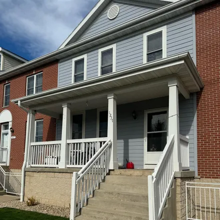 Rent this 1 bed townhouse on 1207 Prospect Common in Sun Prairie, WI 53590
