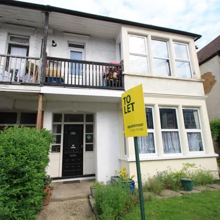 Rent this 1 bed apartment on Ramuz Drive in Southend-on-Sea, SS0 9LG