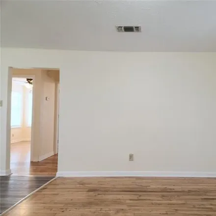 Image 3 - 4903 Eastdale Drive, Austin, TX 78721, USA - House for rent