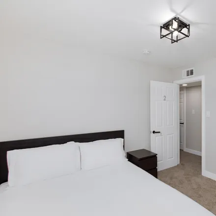 Image 4 - Las Vegas, Charleston Heights, NV, US - Room for rent