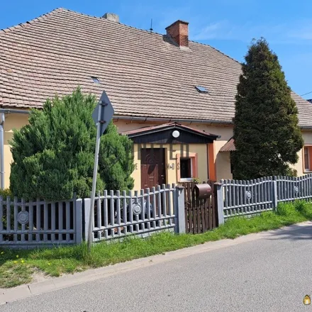 Buy this 9 bed house on Ogrodowa 1 in 55-003 Ratowice, Poland