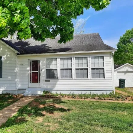 Buy this 3 bed house on 107 North Wood Avenue in Fredericktown, MO 63645