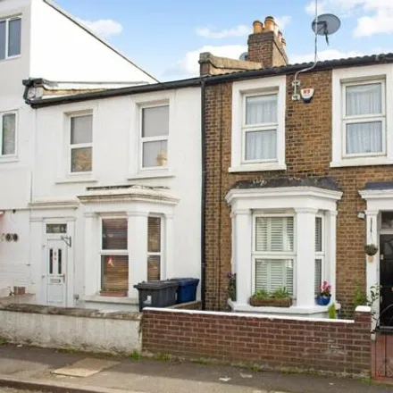 Buy this 2 bed townhouse on 8 Northfield Road in London, W13 9SY
