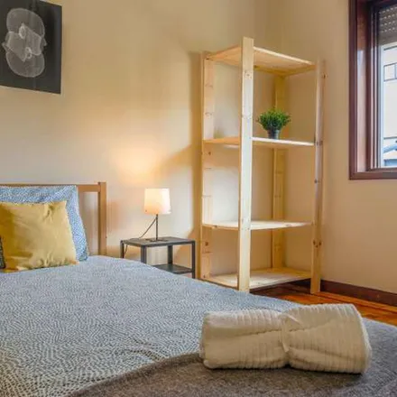 Rent this 6 bed apartment on Doze Casas in Rua Santa Catarina, 4000-457 Porto