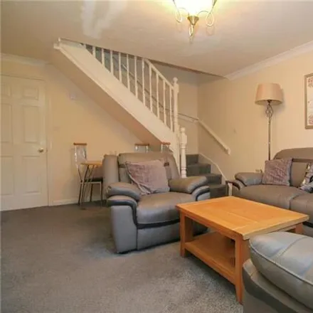 Image 3 - Bunting Drive, Bradford, BD6 3RN, United Kingdom - Townhouse for sale