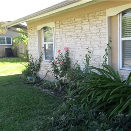 Image 7 - 903 Riddlewood Drive, Austin, TX 78753, USA - House for rent