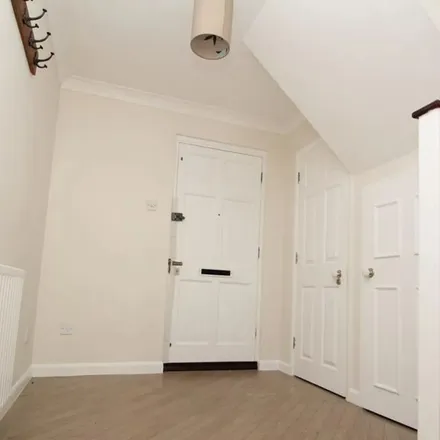 Image 7 - 28-33 Vestry Mews, London, SE5 8NS, United Kingdom - Townhouse for rent