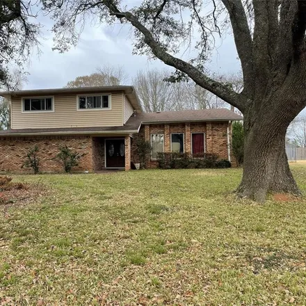 Buy this 4 bed house on 222 Walnut Lane in Brownlee, Bossier City