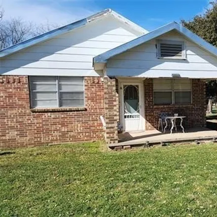 Buy this 3 bed house on 168 Summitt Street in Ranger, Eastland County
