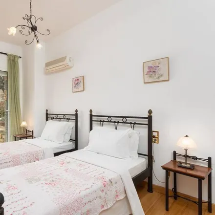 Rent this 5 bed house on AGIOS NIKOLAOS in Ρήγα Φεραίου, Agios Nikolaos Municipal Unit