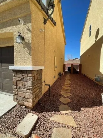 Image 5 - 7967 Bartlett Peak Street, Las Vegas, NV 89166, USA - House for rent