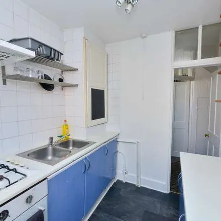 Rent this 4 bed apartment on Blandford House in Fentiman Road, London