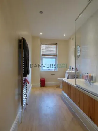 Rent this 3 bed townhouse on Noel Street in Leicester, LE3 0DG