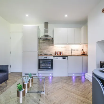 Rent this 3 bed apartment on Whitworth House in Falmouth Road, London