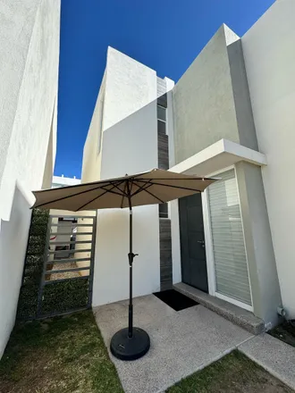 Rent this 3 bed house on Avenida Flor de Nochebuena in 20298 Aguascalientes City, AGU
