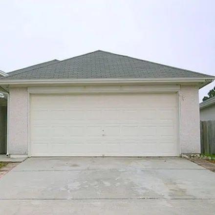 Rent this 3 bed house on 4306 Hanging Moss Drive in Oakleaf, Clay County