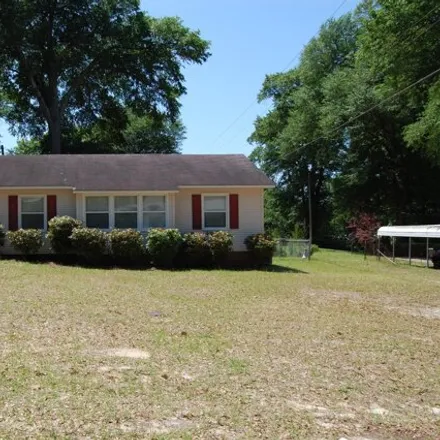 Rent this 3 bed house on 6 Erskine Lane in College Acres, Aiken County