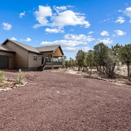 Buy this 3 bed house on 2967 Lodgepole Road in Navajo County, AZ 85933