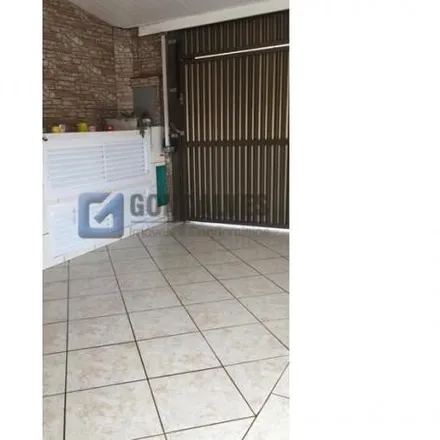 Buy this 3 bed house on Rua Manoel Moreno Torres in Jardim Mauá, Mauá - SP