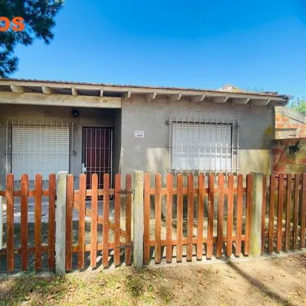 Buy this 2 bed house on Calle 6 6999 in Partido de La Costa, 7108 Mar del Tuyú