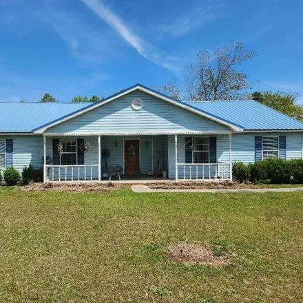 Buy this 3 bed house on 472 Willow Way in Coffee County, GA 31535