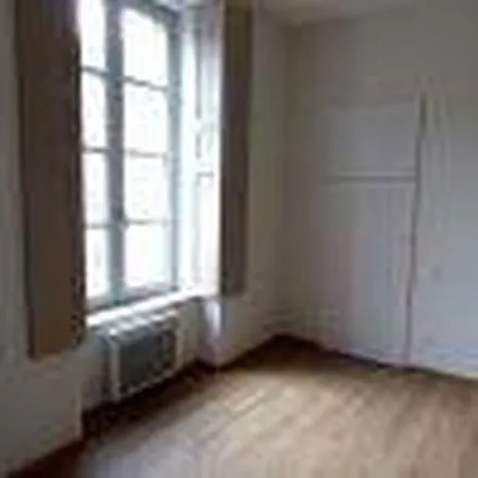 Rent this 3 bed apartment on Hôtel de Ville in Place Eugène Raynaldy, 12000 Rodez