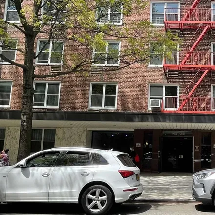 Buy this 1 bed condo on 142-05 Roosevelt Avenue in New York, NY 11354