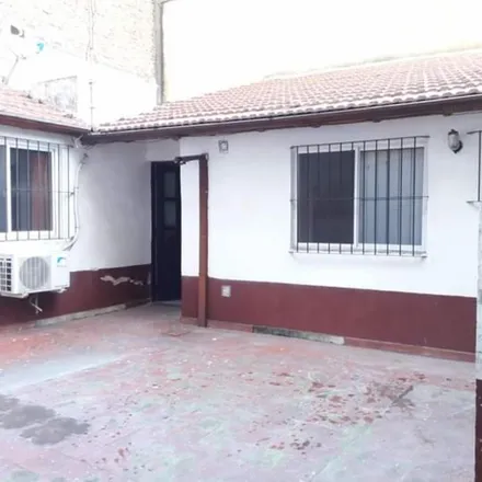 Buy this studio apartment on 77 - Saavedra 1804 in Partido de General San Martín, B1650 OGB General San Martín
