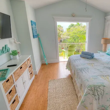 Rent this 6 bed house on Brandenton Beach