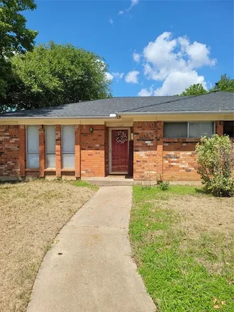 Buy this 3 bed house on 1309 Quill Drive in Plano, TX 75075