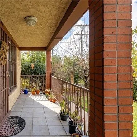 Image 4 - Kenmore Avenue, Los Angeles, CA 90027, USA - House for sale