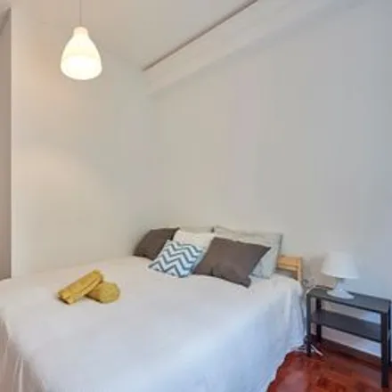 Image 4 - Rua Sampaio e Pina - Room for rent