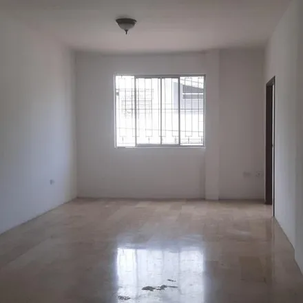 Rent this 3 bed apartment on Colegio fiscal Leonidas García in Honorato Vázquez, 090605