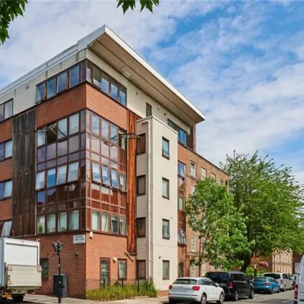 Buy this 2 bed apartment on Stanfield House in 12-40 Frampton Street, London