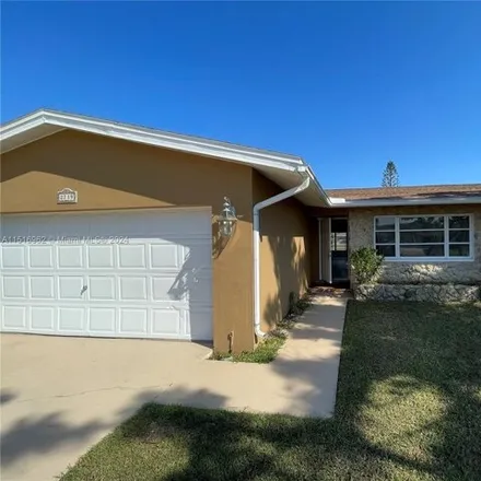 Image 3 - 2725 Southeast 24th Court, Cape Coral, FL 33904, USA - House for sale