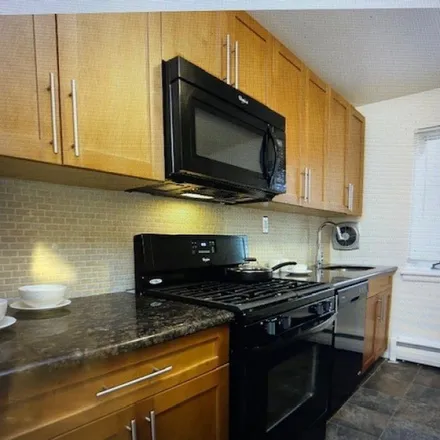 Image 2 - Peapack Gladstone Bank, Morris Turnpike, Short Hills, NJ 07078, USA - Apartment for rent
