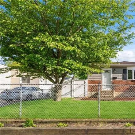 Buy this 3 bed house on 229 East Hoffman Avenue in Village of Lindenhurst, NY 11757