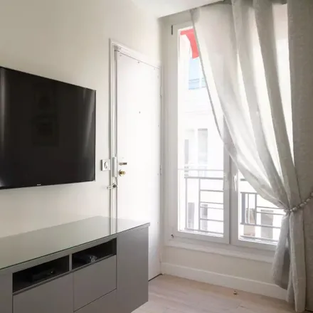 Rent this 2 bed apartment on 17 Rue des Acacias in 75017 Paris, France